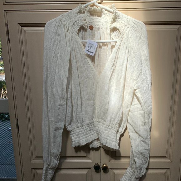Free People Long Sleeve v neck top - Picture 1 of 4